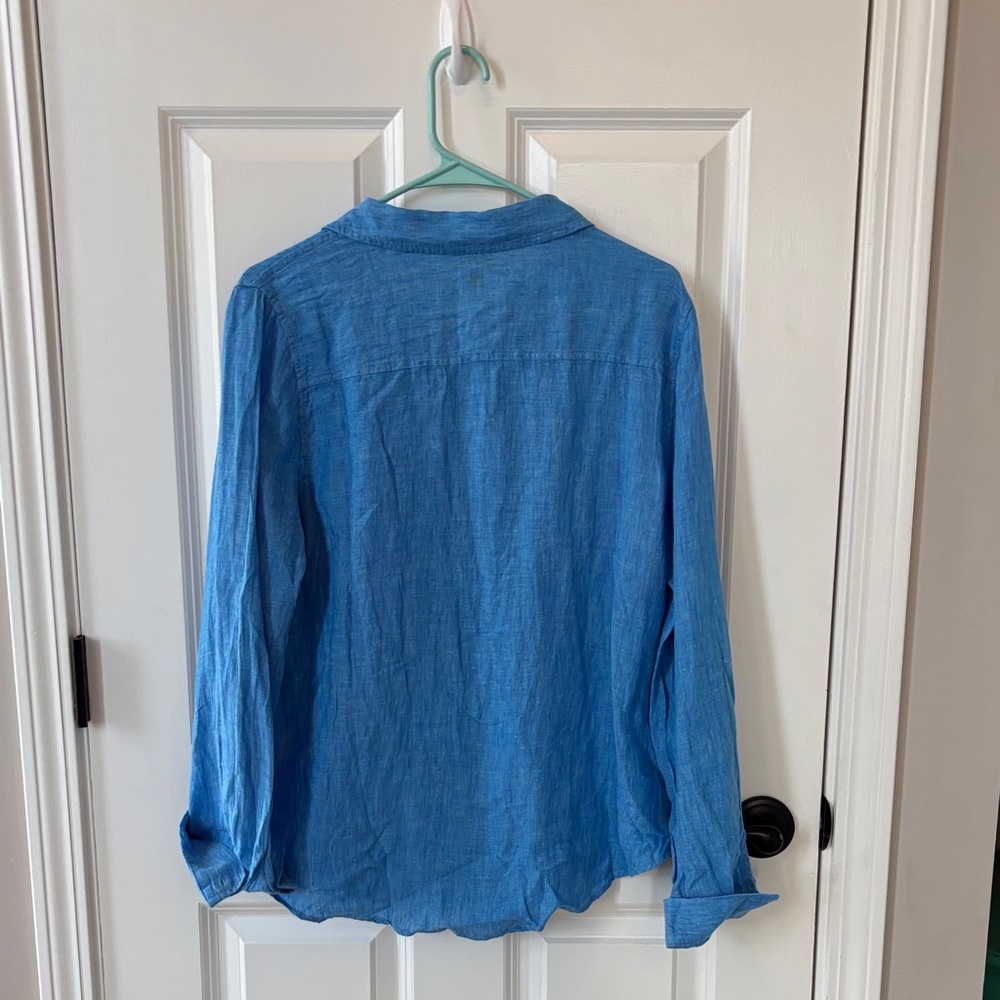 Lilly Pulitzer Light Blue Button-Down Shirt - Picture 6 of 6